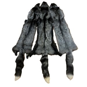 Silver Fox Fur: #1 Quality / X Large / Pale Colour